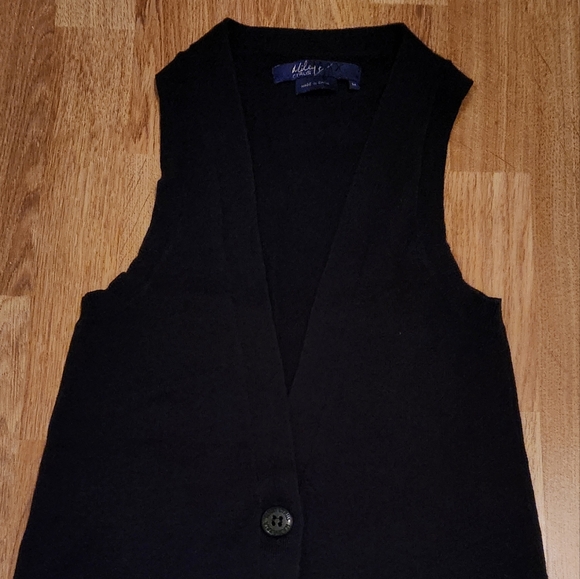 Miley Cyrus Max Azria Cotton Knit Button Down Sweater Vest Black Medium - Picture 3 of 10